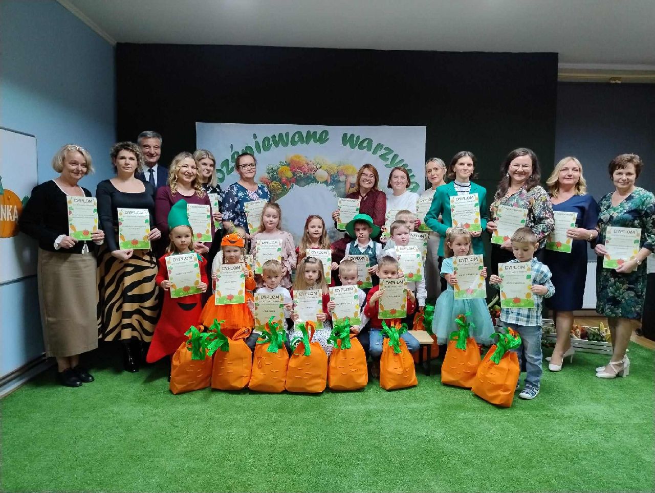 ea764047 72a8 49ba 839b 325dfd6beb5a